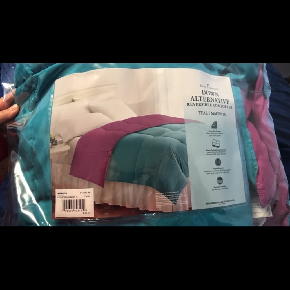 Down Alternative Reversible Comforter